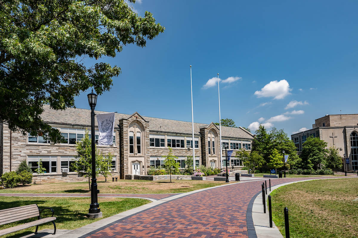Image of the exterior of John Barry Hall
